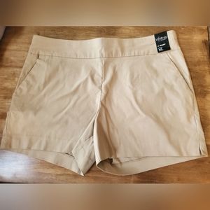 New York & Company Khaki Shorts